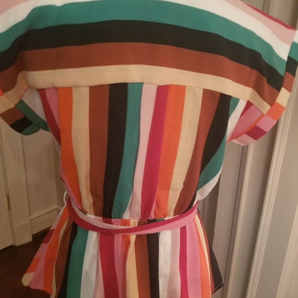 Darling, multi-color wrap inspired top with sash - Picture 5 of 5